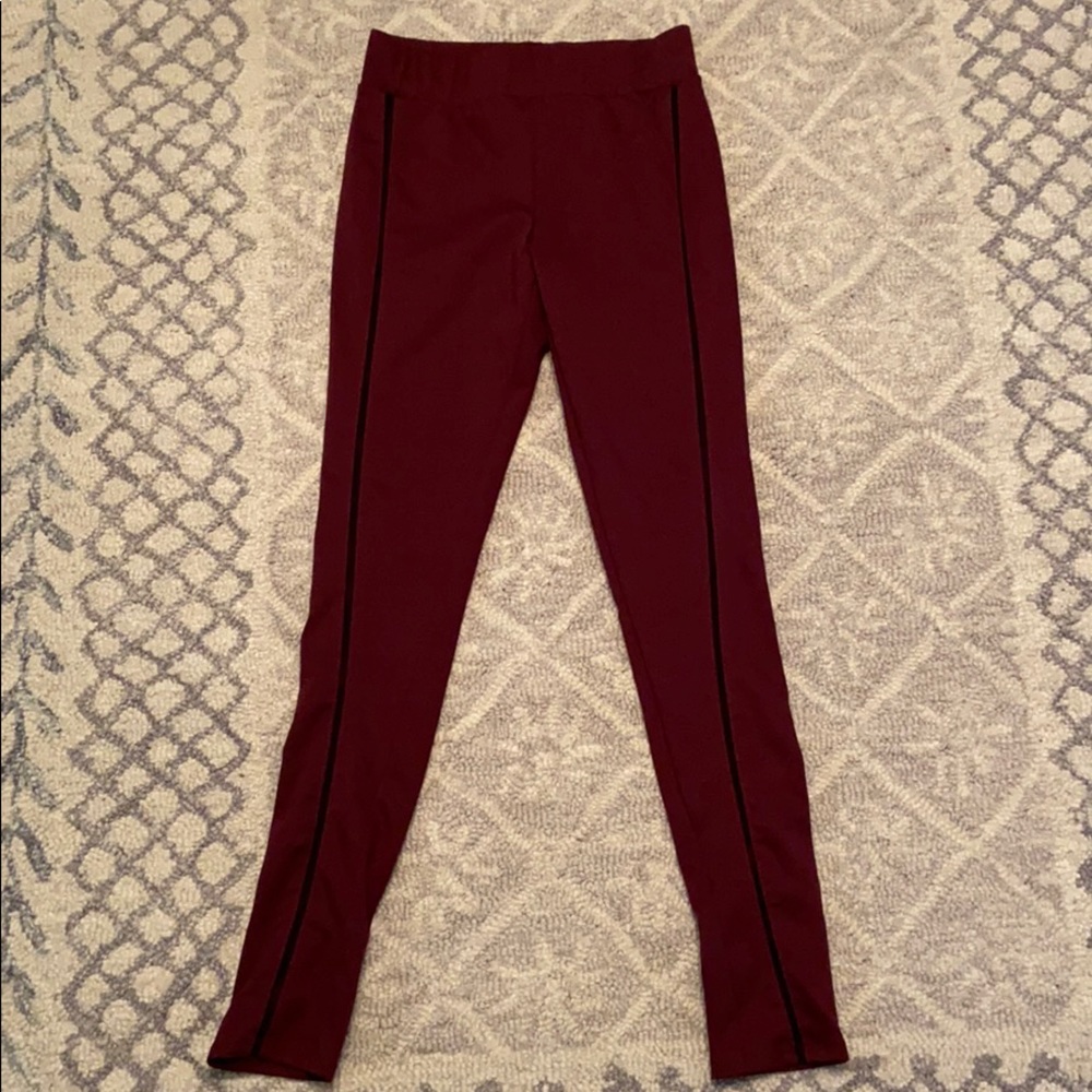 Deal! xxs BCBGENERATION leggings - maroon in color